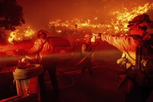 Incendio Franklin: Conoce las zonas bajo órdenes de evacuación y los refugios disponibles