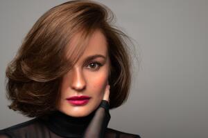 Corte de cabello bob en capas