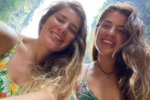 Las gemelas de 28 años que fueron atacadas por un cocodrilo en una laguna de México.