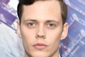 bill-skarsgard-it-a-coisa-0717-1400x800-2.jpg