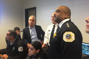 Presentan nuevas herramientas para combartir la violencia en Chicago