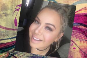 Chiquis es la queen de las selfies and we love it!