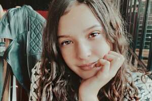 MÍA CANTANTE THUMB 2.jpg