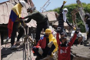 Miles de familias que intentan recuperarse de una de las emergencias más graves registradas en Colombia en los últimos años.