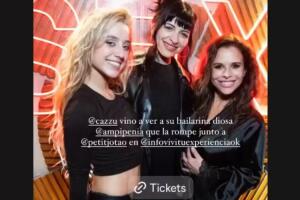 Cazzu asistió a ver la obra de teatro 'Sex'.