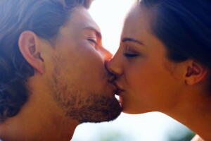 beijo-na-boca-casal_0.jpg