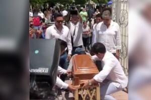 Ferdinando Valencia despide a su hijo Dante