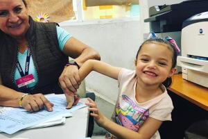 Lucianna, hija de Lorena Herrera