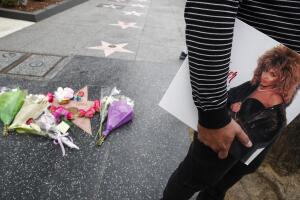 Tributes to late US singer Tina Turner