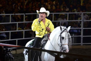 Joan Sebastian fue el cantautor con más amor