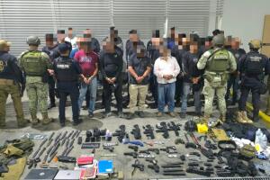 Arresto fieles Luz del Mundo campo clandestio adiestramiento Michoacán México