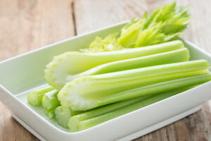 Conheça os benefícios e como preparar o alimento em uma salada