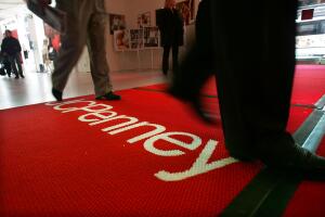JC Penney Opens Massive "Pop Up" Store In Times Square