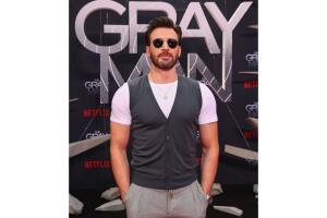 Chris Evans look casual Getty Images.jpg