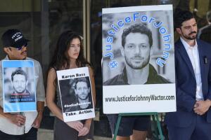 Gina Eva
Micah Parker