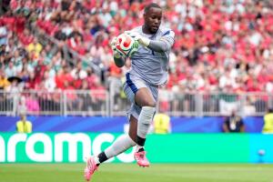 Congo Portugal WCup Soccer