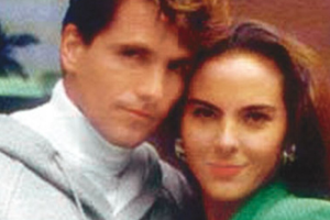 Kate del Castillo fue pareja de Héctor Soberón en Mágica Juventud.