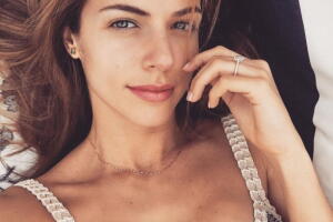 Stephanie Cayo