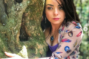 Violeta Isfel (10).png