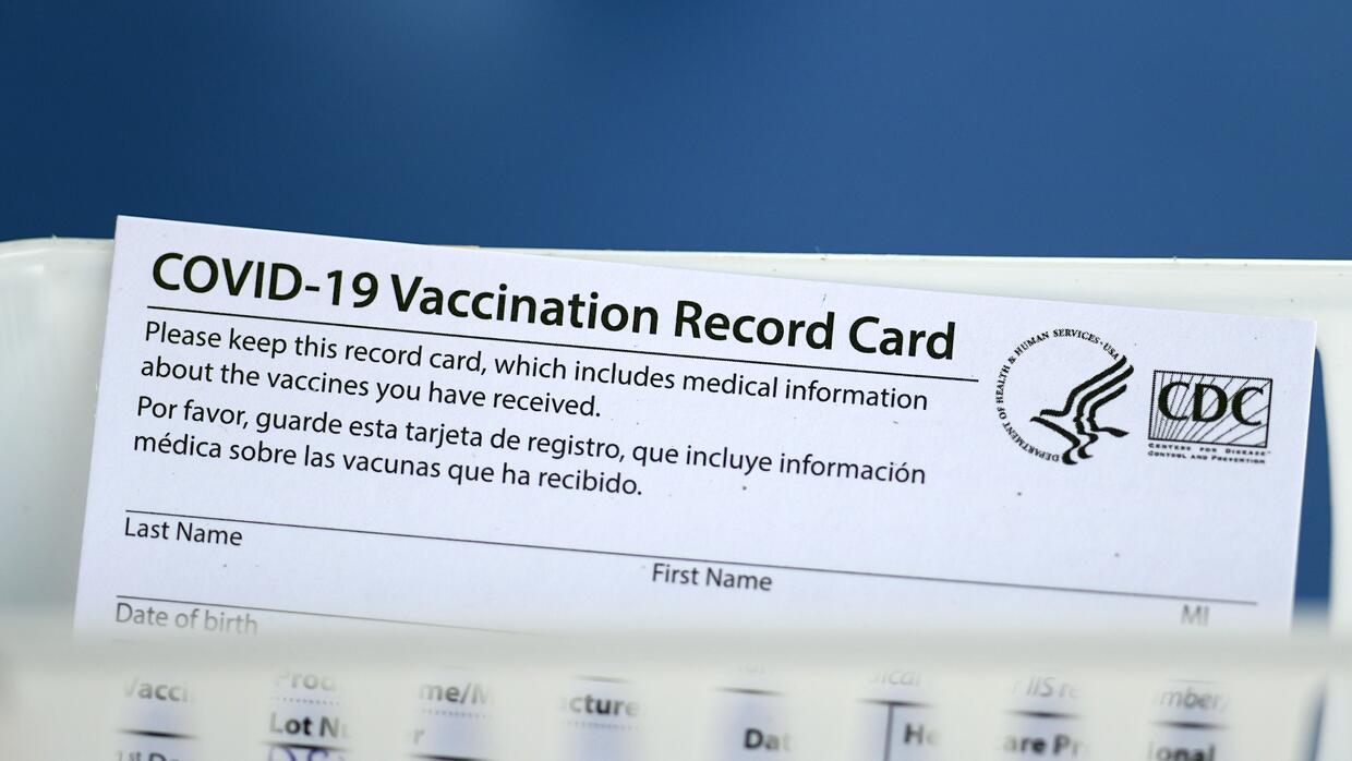 What you need to do (and what not) with your vacancy card against covid-19 |  Univision Health News