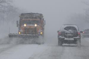 "Abolish ICE", uno de los seis nombres ganadores en Chicago para las removedoras de nieve 