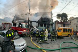 oakland house fire.jpg