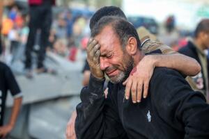 Muertes en Gaza por bombardeos israelíes.