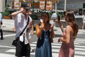 Nueva York bajo calor extremo: emiten alertas por temperaturas de hasta 110°F.