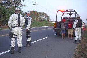 Migrantes viven con miedo en albergues del sur de México ante políticas duras