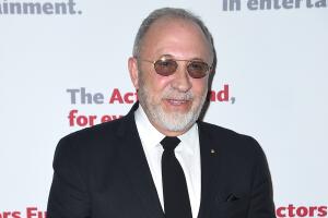 Emilio Estefan. 