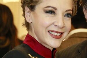 Edith González