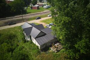 Casa en Ohio con 16 niños confinados