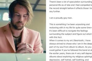 Caleb Shomo, vocalista de la banda Beartooth, hizo público que es gay con este comunicado en Instagram.