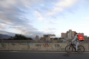 Colombia Venezuelan Delivery Workers