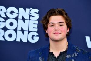 Maxwell Acee Donovan-that-90s-show