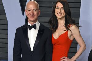 Jeff Bezos, MacKenzie Bezos