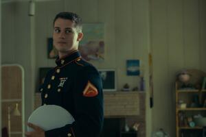 purple-hearts-netflix-