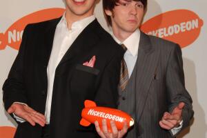 Drake & Josh 2004-2007 Nickelodeon Grosby.jpg