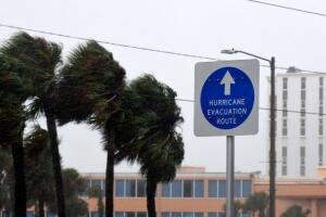 Hurricane Ian Slams Into West Coast Of Florida