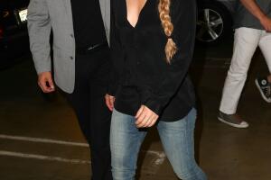 Singer Shakira arrives at a press conference to unveil the rebranding of Spanish Broadcasting System's new Spanish radio station at SBS Radio on May 16, 2014 in Los Angeles, California.