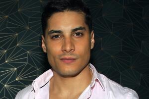 Alex Perea se defiende de quienes lo acusan de ser un "golpeador de mujeres"