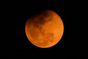 India Blood Moon Eclipse