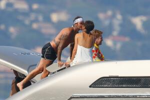 EXC David Beckham - Victoria Beckham - Sir Elton John - Harper Beckham - Brooklyn Beckham - David Furnis