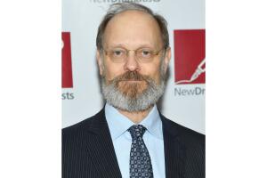 david-hyde-pierce-fotos-actor-celebridad-serie-frasier.jpg
