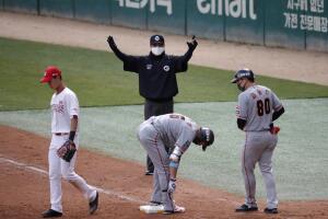 South Korea Baseball Season Starts