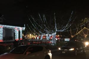 Impresionantes alumbrados navideños en Los Ángeles