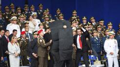 Presos y denuncias de tortura: lo que dejan los supuestos complots contra Maduro en Venezuela