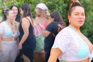 Chiquis Rivera es captada a su regreso tras una fiesta en yate en Miami