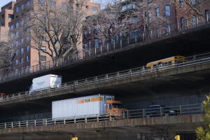 Nueva York presenta un plan de 4 mil millones para reparar la Brooklyn-Queens Expressway.