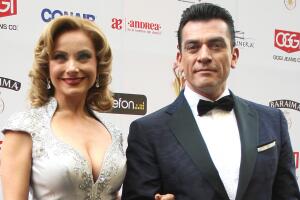 Jorge Salinas y Elizabeth Álvarez